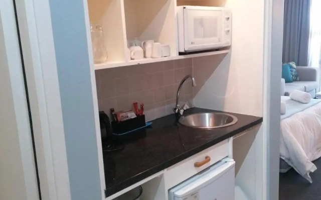 Beachfront Dream 256 Brookes Hill Suites