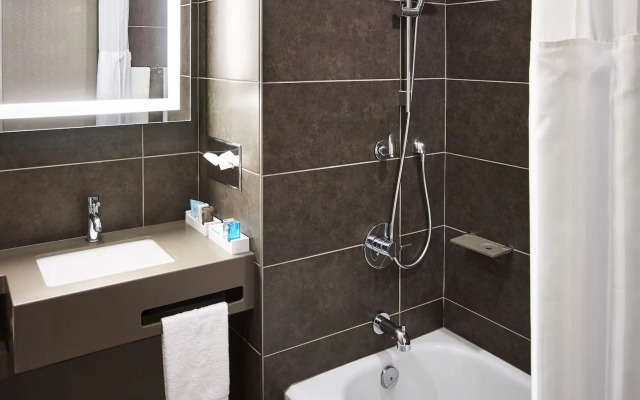 Novotel Toronto North York