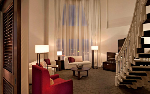 Delta Hotels by Marriott Edmonton South Conference Centre