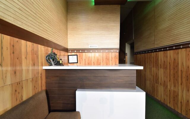 Oyo 28322 Hotel Paradise