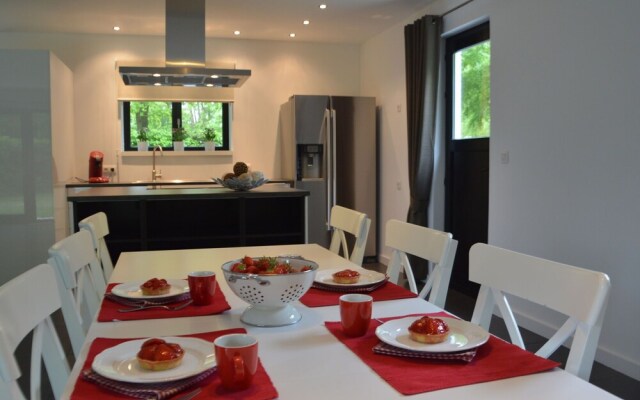 Modern Holiday Home In Brasschaat near Town Center