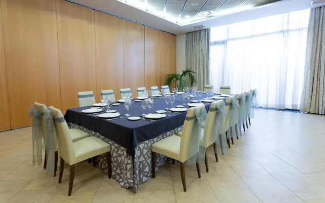 Sercotel Las Artes Pinto