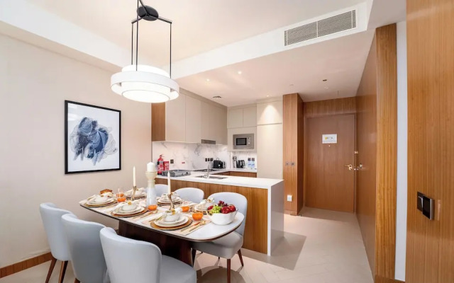 Posh 2 BR in Address Opera Mall Access