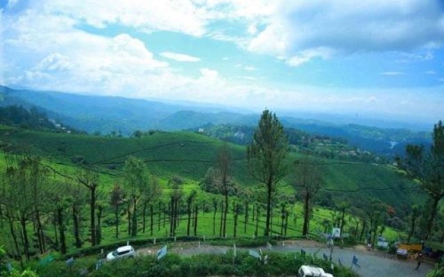 Guest house with a tranquil view in Munnar, by GuestHouser 41304