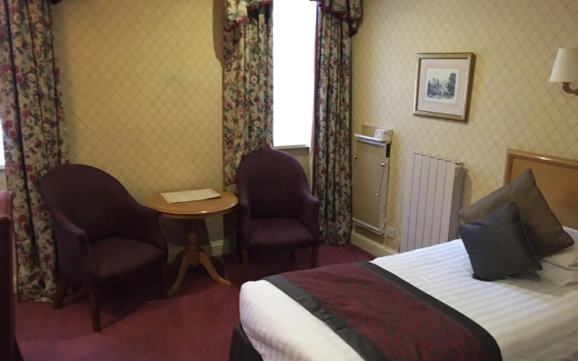 Crown and Mitre Hotel