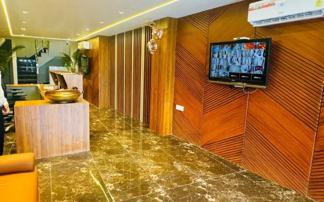 Hotel Najaf Palace 200 Mtrs from Dargah