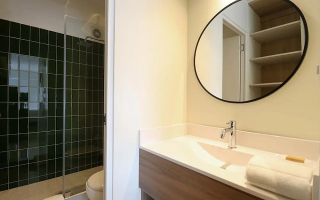 w Spectacular 2BR With Balcony in Miraflores