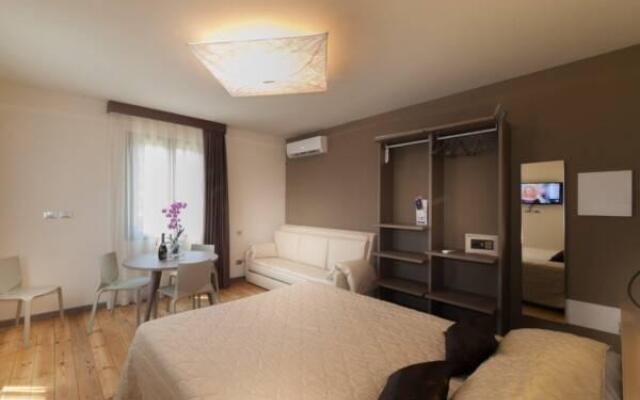 International Rooms  Apartments