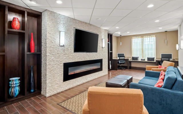 Comfort Inn & Suites