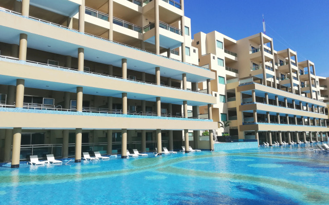 Generations Riviera Maya Family Resort Catamaran, Water Park & More Inclusive