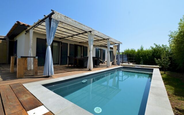 A Casa di Lou piscine jacuzzi Moriani