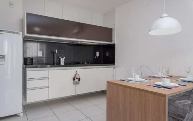 Lindo Apartamento em Condom nio com Piscina