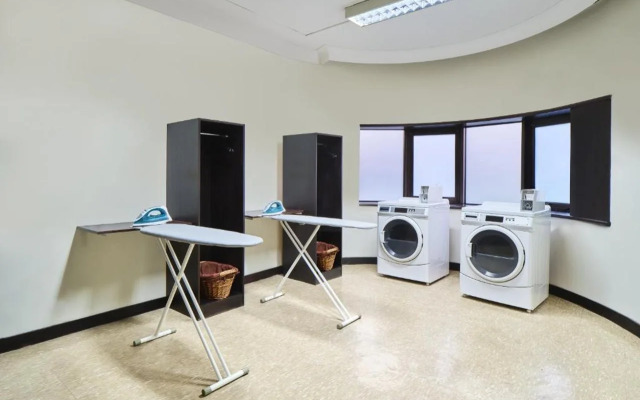 Holiday Inn Singapore Atrium by IHG