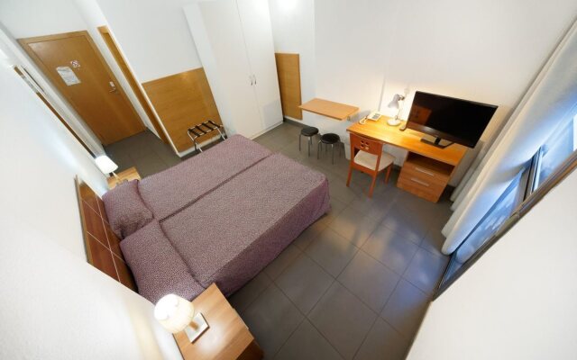 Mhc Arenales Hotel