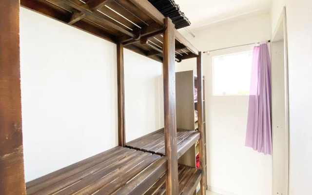 Maravilhoso sobrado com piscina e cascata