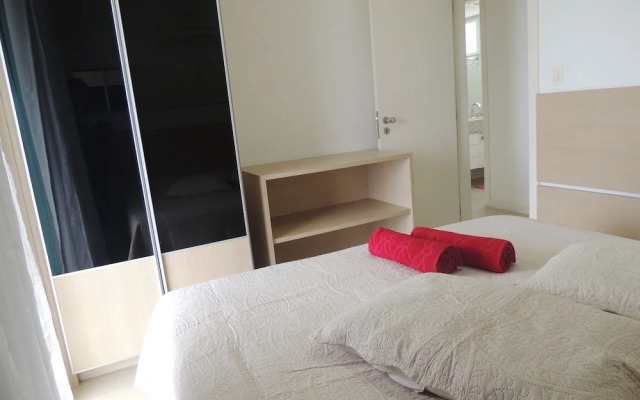 Lindo Amplo 3 Quarto em Prédio Frente Mar