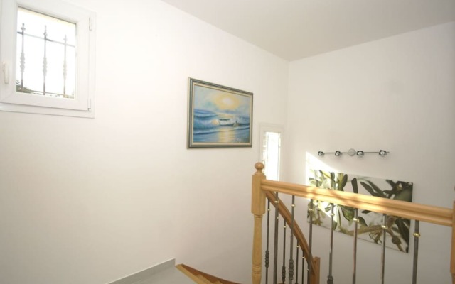 Soothing Holiday Home in Sainte-maxime With Swimming Pool