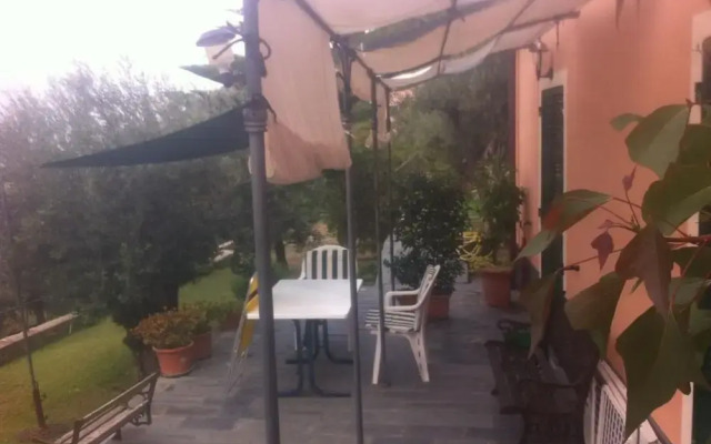Lovely Apartment in Villa With Garden