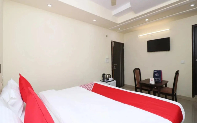 Hotel Doon 999 By OYO Rooms