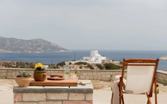 Irene Kimolos Villas