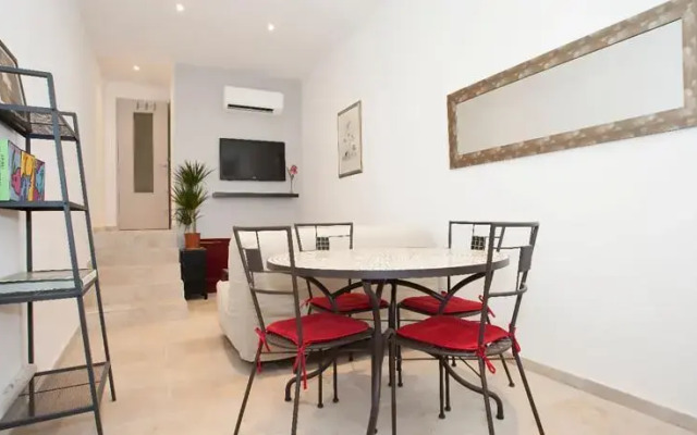 My Cosy Apartment Arles Historical Center