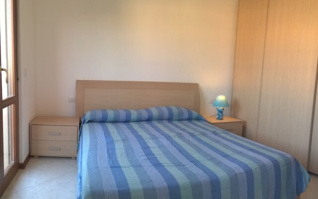 Flat358