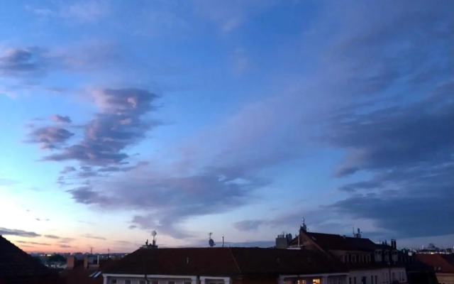 Romantic studio with jacuzzi