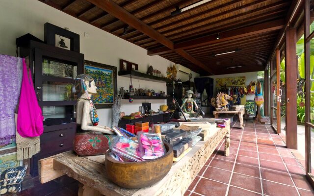 Majapahit Beach Villas