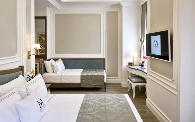 Avalon Hotel Paris Gare du Nord