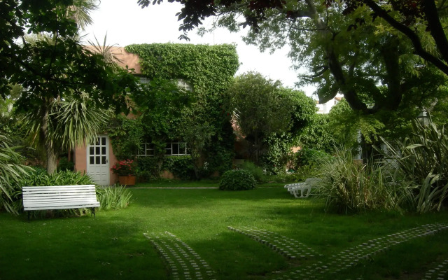 Las Bardas Aparthotel