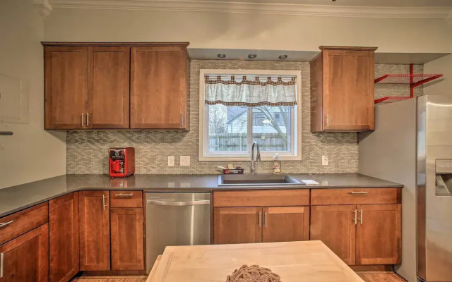 Harrison Family Home w/ Grill - Near Downtown!