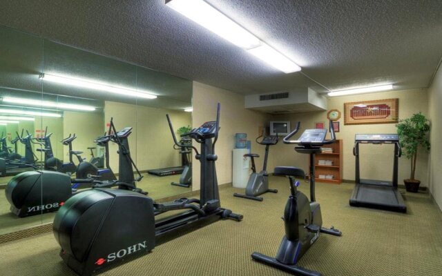 Clarion Inn Near Baylor University