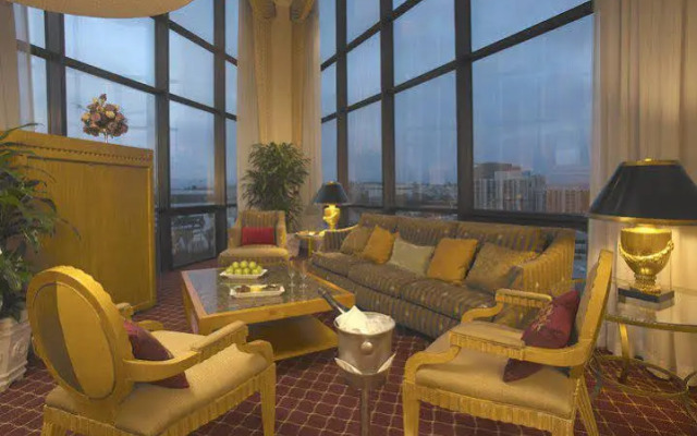 The LA Hotel Downtown