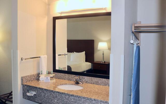 Best Western Fostoria Inn & Suites