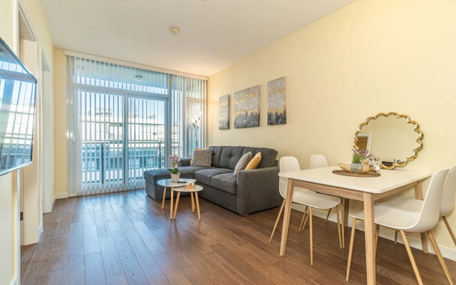 Lovely Oasis near Waterfront & Downtown