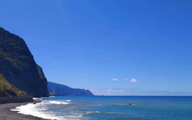 House with One Bedroom in Estreito de Cã¢Mara, with Wonderful Sea View,