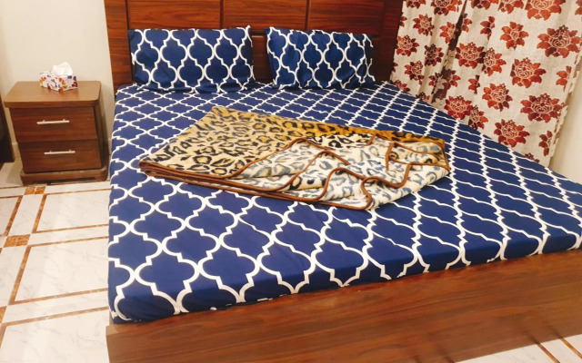 Royal Galaxy Guest House