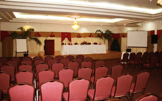 Rovanel's Resort and Conference Centre