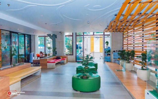 Mabolo Garden Flats by Sleeping Forest