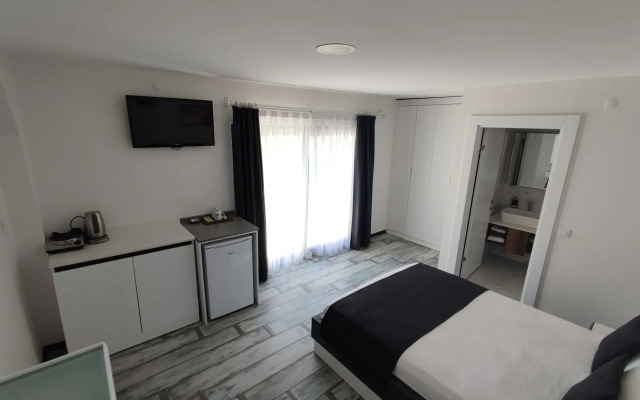Wb Weekend Otel