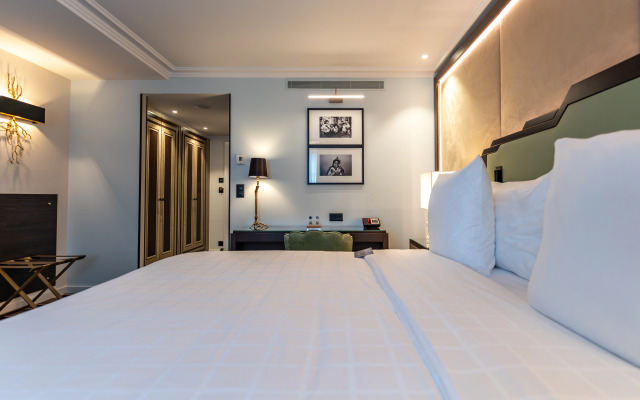 Hotel Bristol