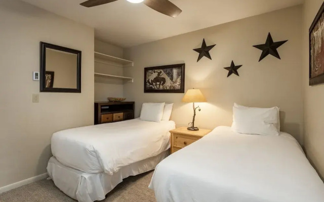 Snow Flower 111 2 Bedroom Condo by RedAwning