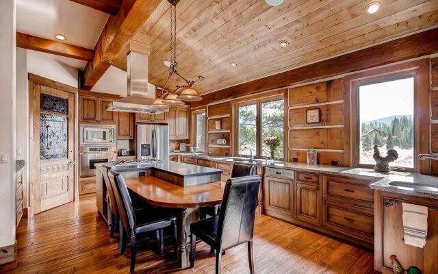 The Lodge at Stoney Ridge