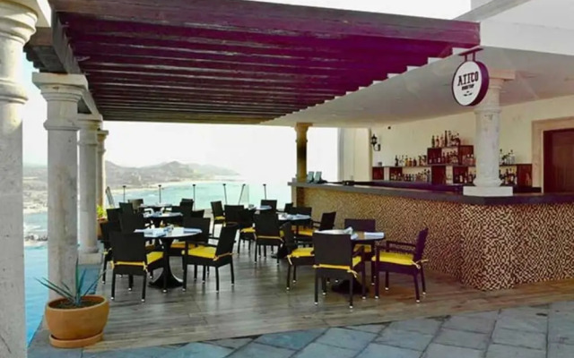 Spacious 4 BR Apt in Cabo
