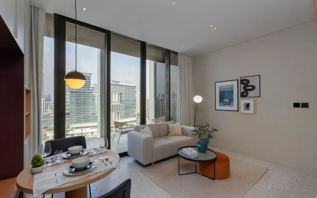 Chic Business Bay Studio Burj View Balcony