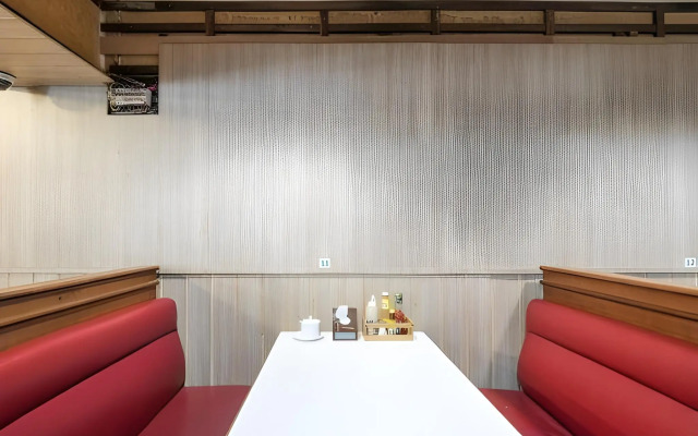 Watana Hotel
