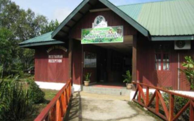 Sabah Tea Garden-Longhouses