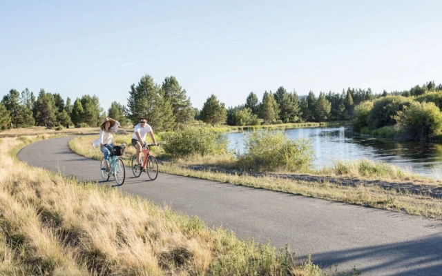 Meadow House #70 by Village Properties at Sunriver