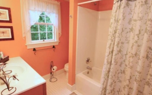 Frog Hollow Bed and Breakfast