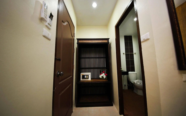 OYO 75321 Gemma Patong